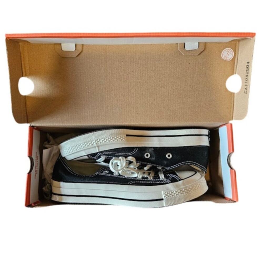 Converse Chuck 70 OX in Black/Black/Egret (Model: 162058C) - Picture 2 of 10